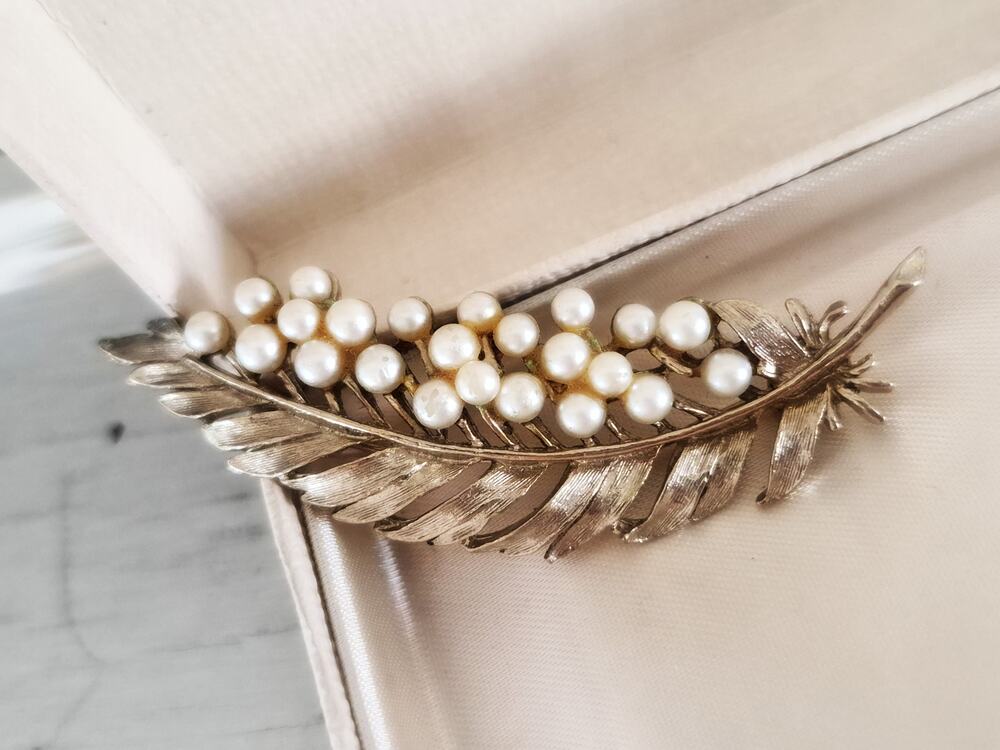 Vintage Signed ART Arthur Pepper Faux Pearl Leaf Brooch